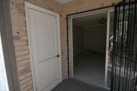 5th image of 200 Saint Andrews Blvd APT 106