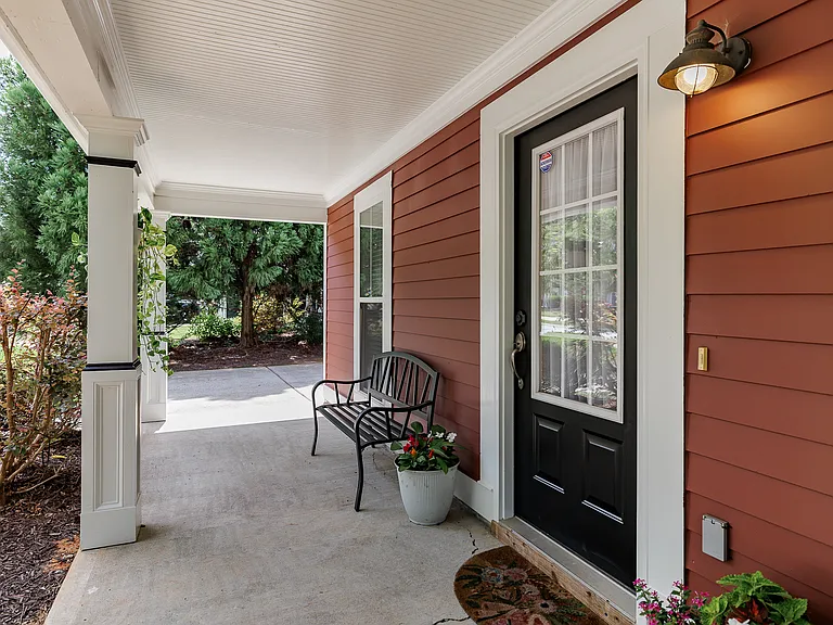 530 Edgewood Dr — Photo 4