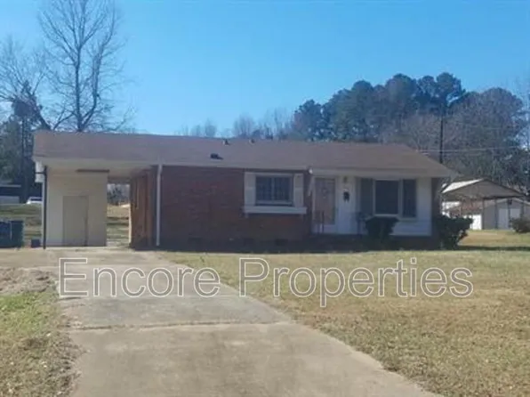 2106 Wintergreen Pl, Durham, NC 27707