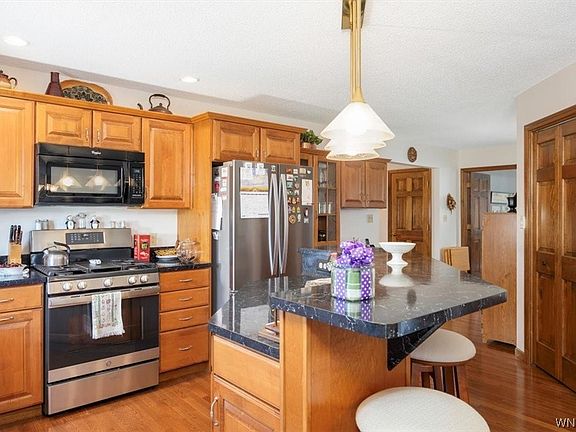 2nd image of 2264 Lapham Rd