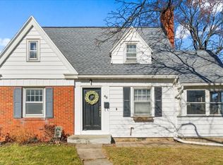 42 Wyndale Rd, Rochester, NY 14617