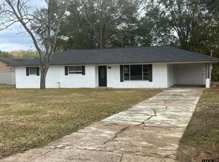 109 Mahan St, Pittsburg, TX 75686