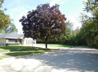 2325 S 18th Ave S, North Riverside, IL 60546