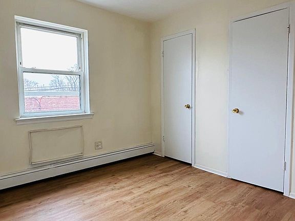 5th image of 4031 216th St APT 2