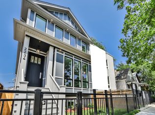 2234 W Oakdale Ave, Chicago, IL 60618