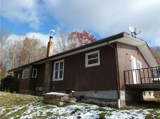 1534 Pulaski Mercer Rd, Mercer, PA 16137