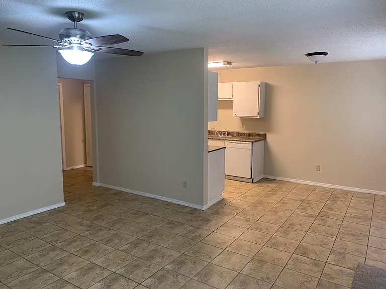 Shadow Wood Dr — Photo 9