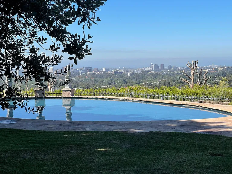 1375 Beverly Estate Dr — Photo 4