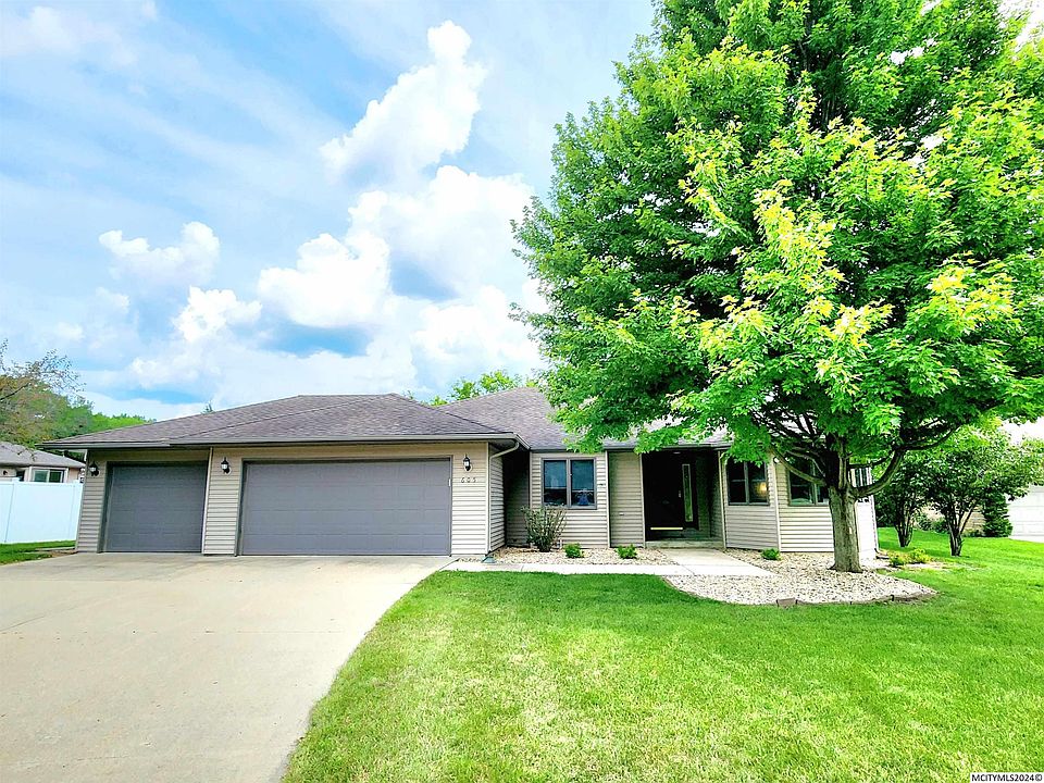 1st image of 605 Birch Ct