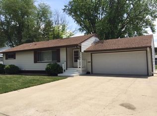 115 Church Dr, Aberdeen, SD 57401
