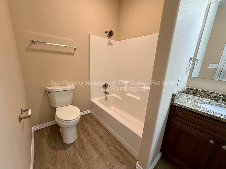 9817 Mylea Cir — Photo 7