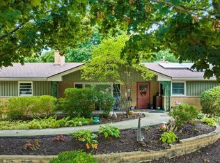 1436 Columbine Dr, Schaumburg, IL