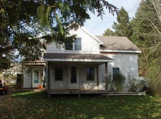 954 9th St S, Park Falls, WI 54552
