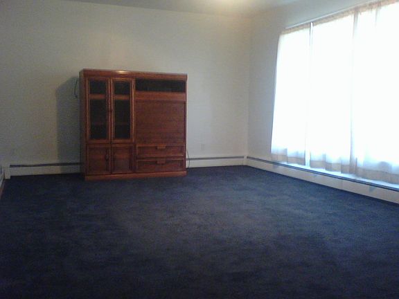 5th image of 38 Wellington Ave