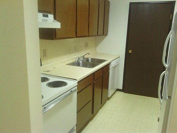 5th image of 2421 4th Ave N APT 22