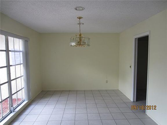 3rd image of 1182 SE Media Ln