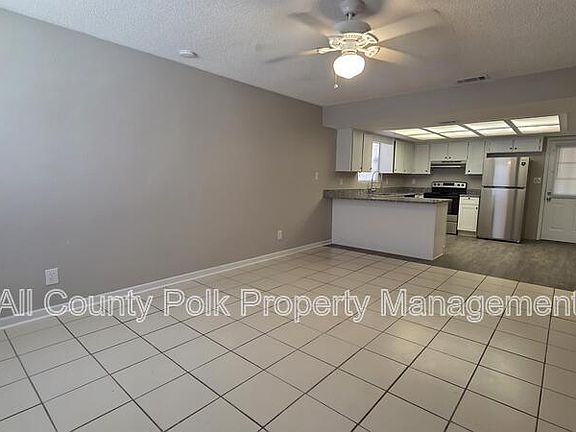 3rd image of 4944 Malibu Ct