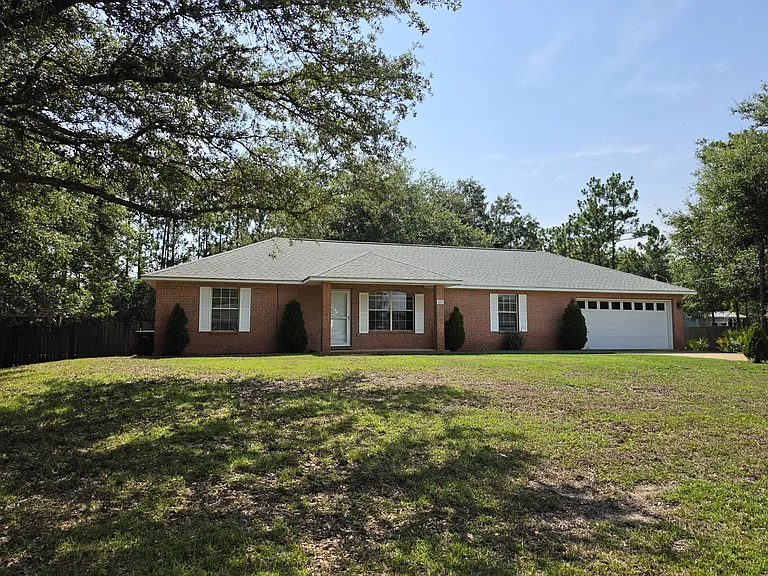 2501 Elkhart Dr — Photo 1