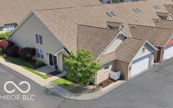 2nd image of 9733 Windy Ln Unit 100