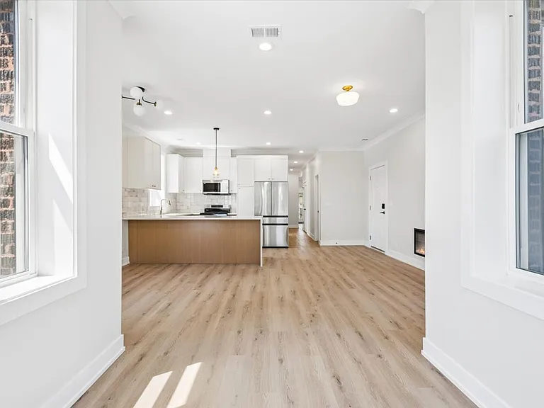 1406 W Hollywood Ave #2 — Photo 8