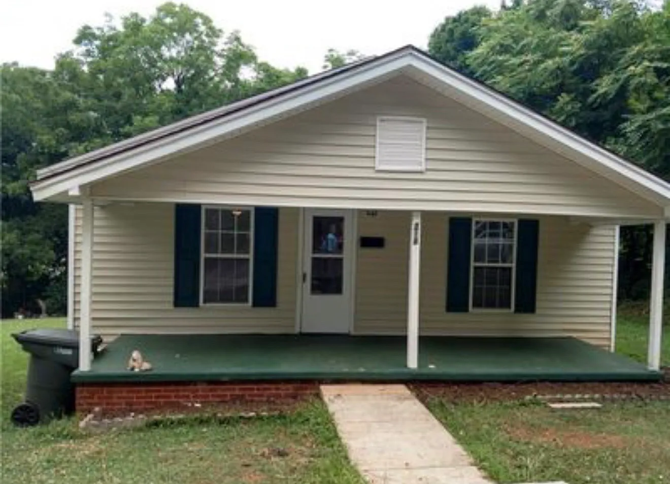 2 bed, 868 sqft, $1,295 — Photo 1