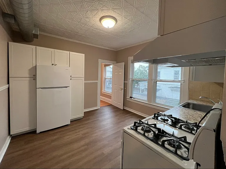 14 W Bowers St #B — Photo 2