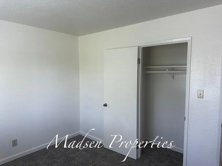 1872 5th Ave #9 — Photo 25