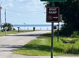 6395 Dickerson City Rd, Milton, FL 32583