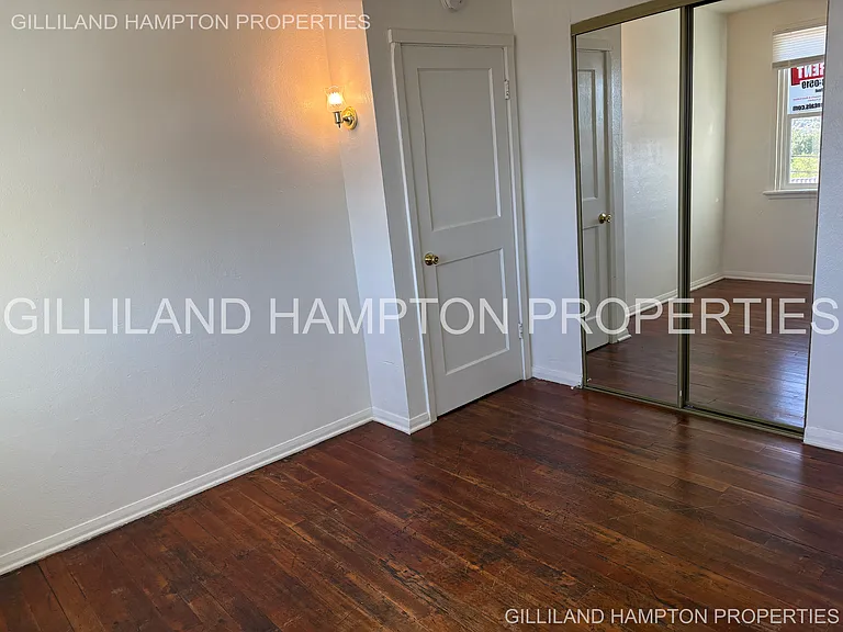 318 NW 15th St #318 — Photo 34