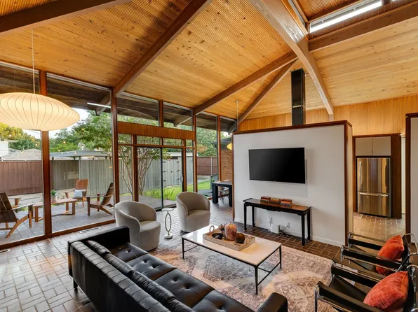 (undisclosed Address), Dallas, TX 75225
