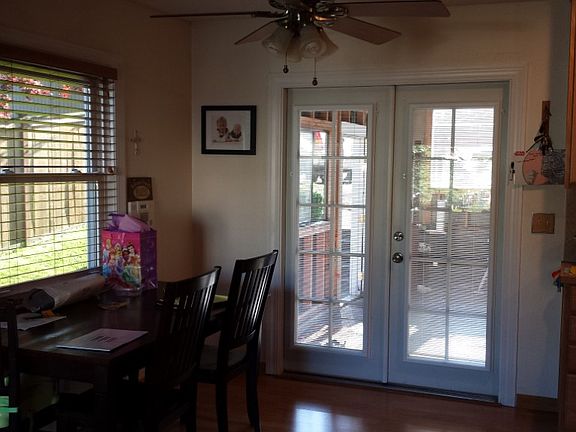 3rd image of 1010 E Marine Dr