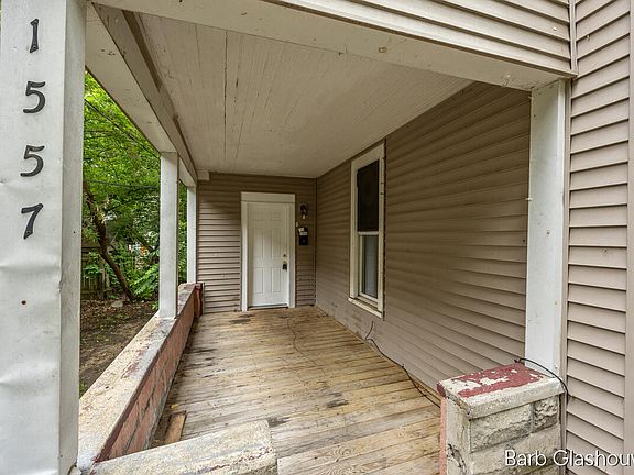 2nd image of 1559 Forrest Ave NE