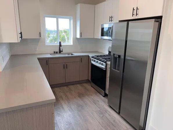 12401 Matteson Ave #301, Los Angeles, CA 90066