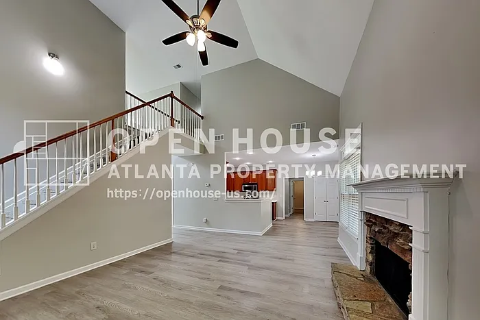 423 Evans Mill Dr — Photo 4