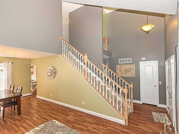 3rd image of 1205 Bear Grass Way