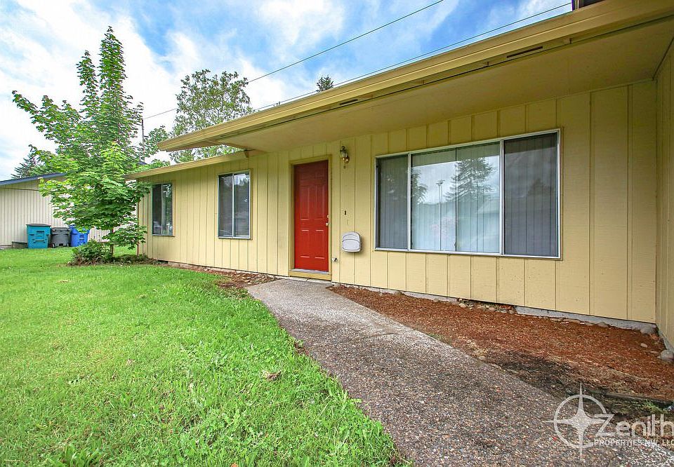 1st image of 703 NE 122nd Ave