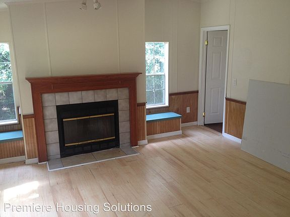 3rd image of 7218 Glen Meadow Dr
