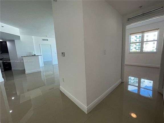 5th image of 7900 Harbor Island Dr APT 623