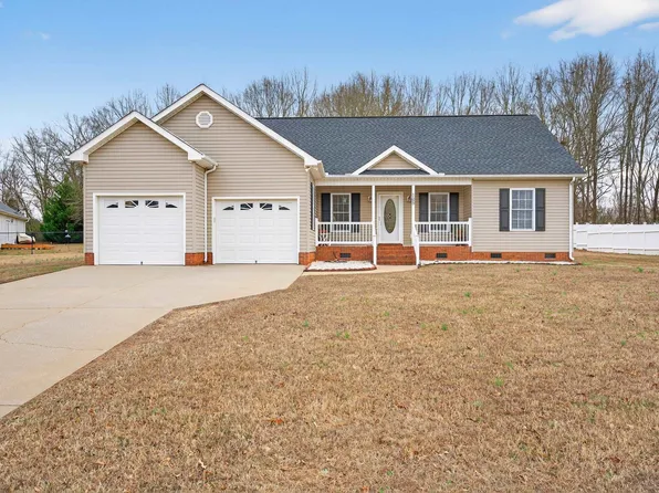 105 Falcon Ln, Chesnee, SC 29323