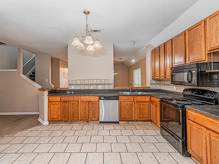 464 Bass Rd — Photo 15