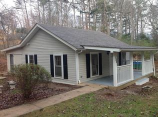 182 Old Farm School Rd, Asheville, NC 28805