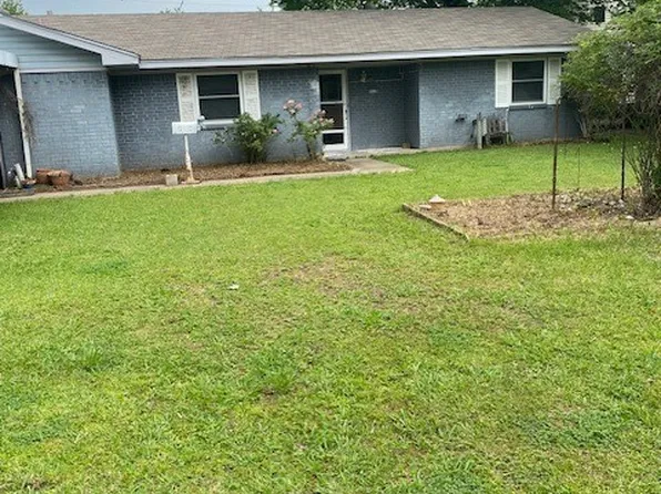 316 W Carter St, Savoy, TX 75479