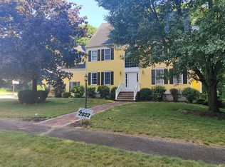 1 Briar Hill Rd, Medfield, MA 02052