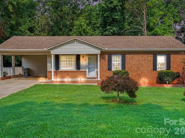 617 Lake Dr, Rockwell, NC 28138
