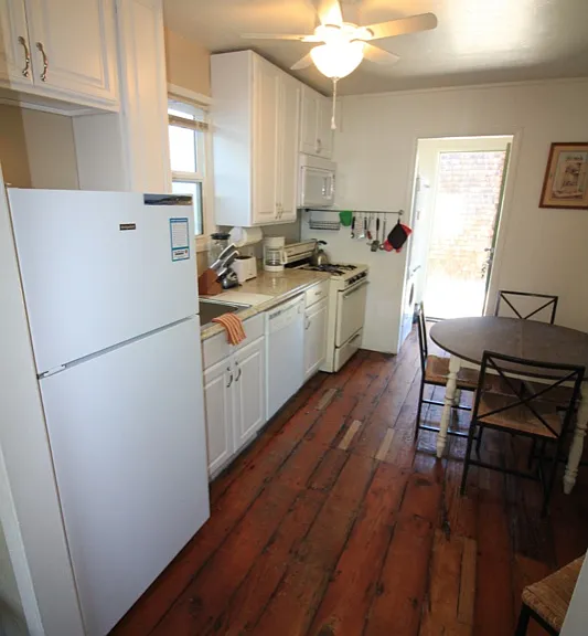 728 Venice Ct — Photo 10
