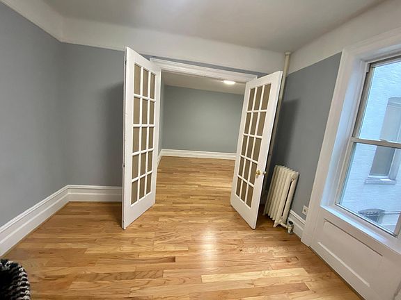5th image of 8321 21st Ave #1