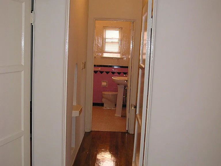 8616 W Olympic Blvd — Photo 9