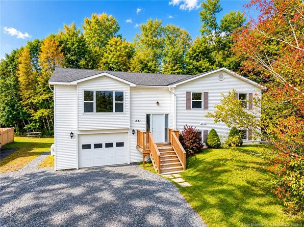 241 Claudie Rd, Fredericton, NB E3G 7T6