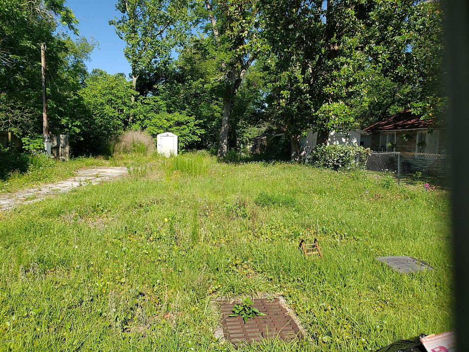 2nd image of 9524 Sisson Dr
