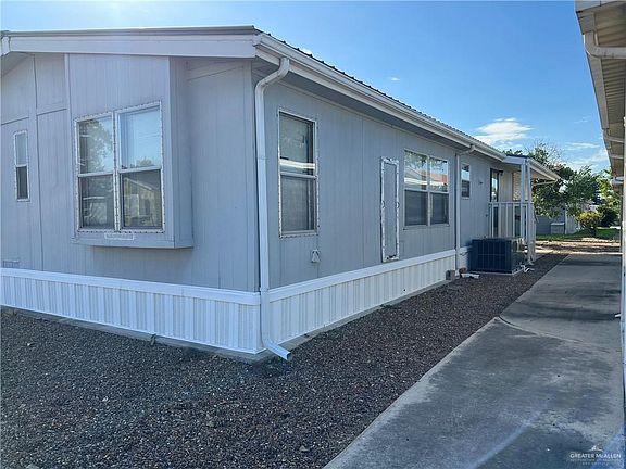 3rd image of 3020 Boca Chica